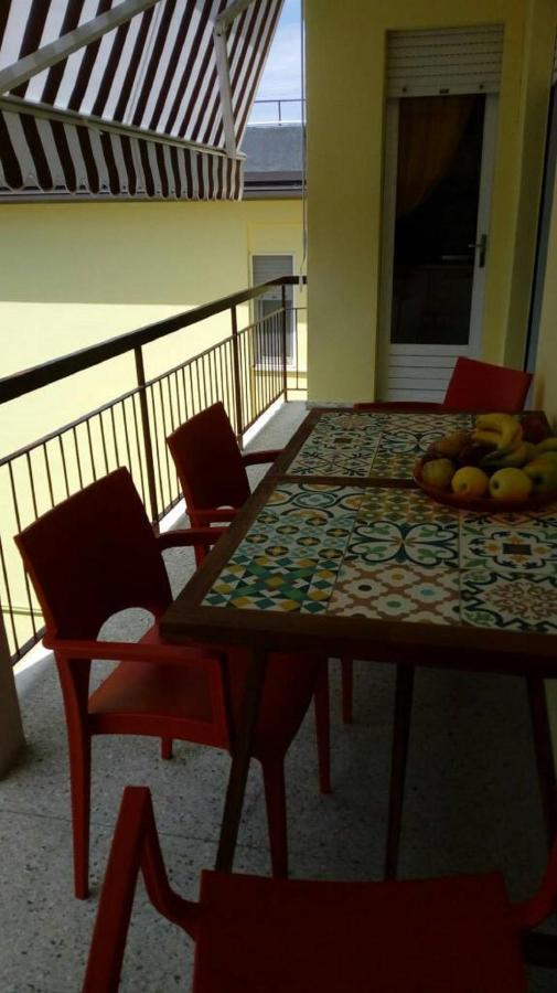 Appartamento Perco Riva Foscolo 格拉多 外观 照片